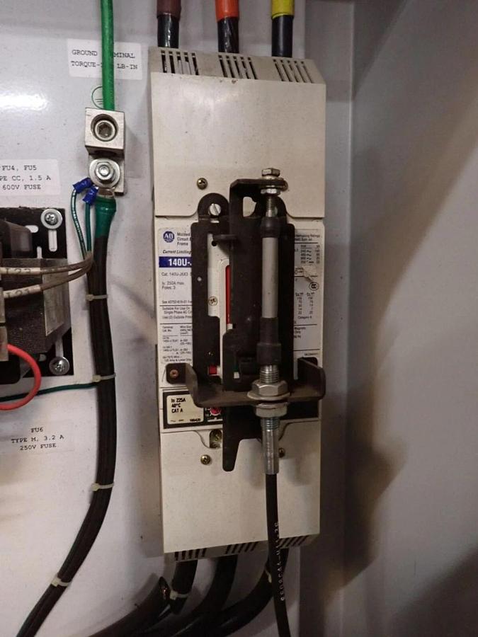 Used 20BD156A0AYNANC0 / B Allen Bradley 156 460V 125HP Powerflex 700 W/ CABINET #S612