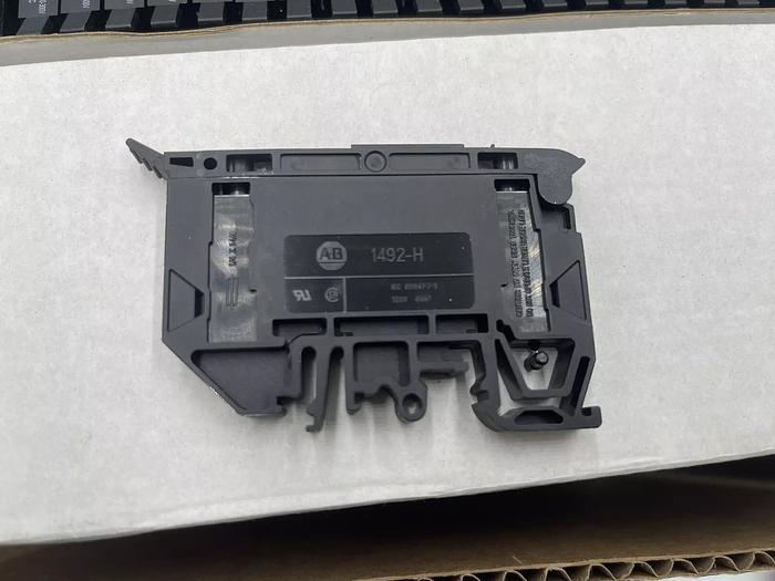 NEW Allen Bradley 1492-H Fuse Holder Terminal (BOXES OF 25) Stock 3404