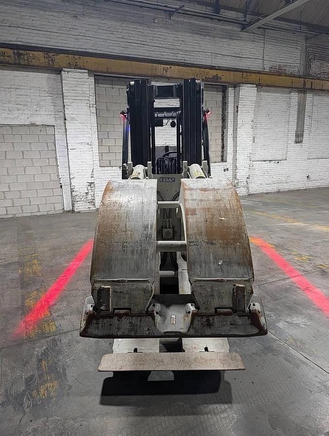 Used 12,000 POUND YALE GLC120VX FORKLIFT TRUCK WITH 84" CASCADE CLAMP 4,500 HOURS