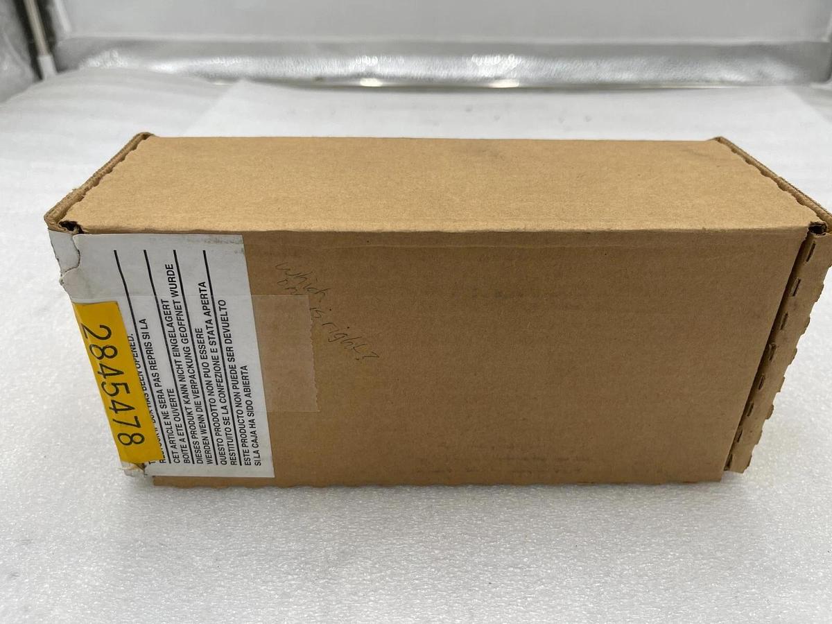 Used NEW GE FANUC IC660EBS103L MODULE GENIUS BLOCK ISOL W/O FS FW STOCK K-2103