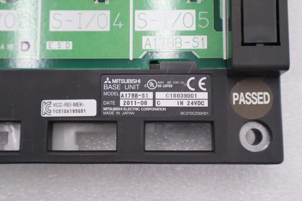 Used NEW MITSUBISHI A173UHCPU MOTION CONTROLLER W/ A178B-S1 8-SLOT BASE UNIT #L-700
