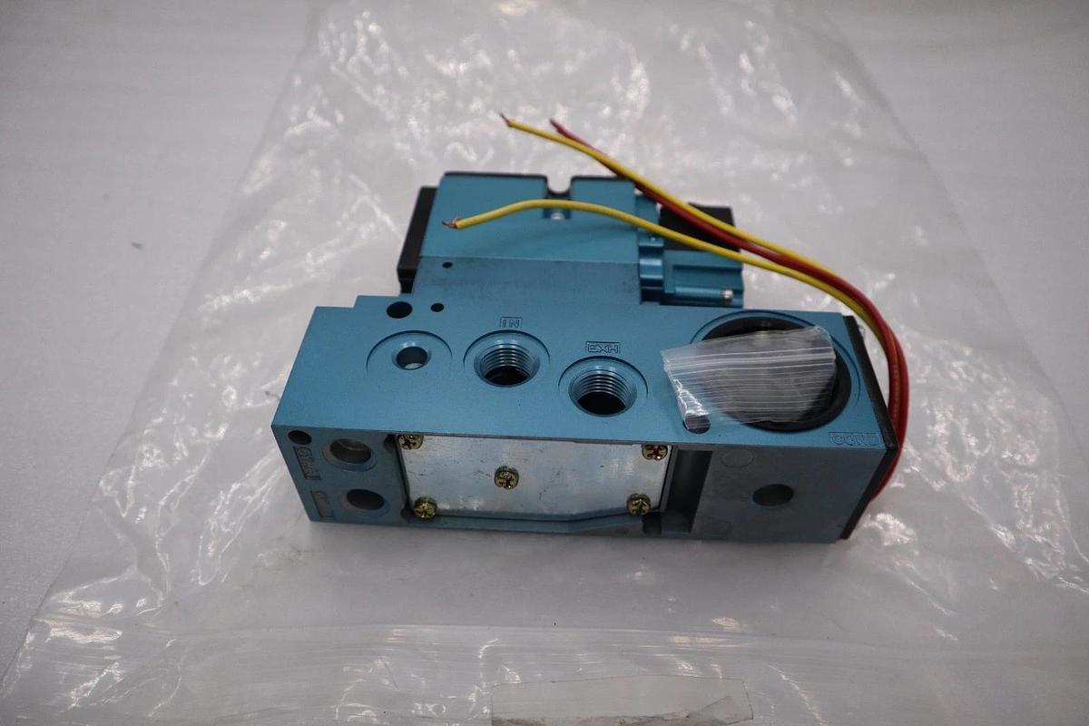 Used NEW MAC 82A.AC.000.TM.DAAP.2DA 110/120V NSNP STOCK H1458