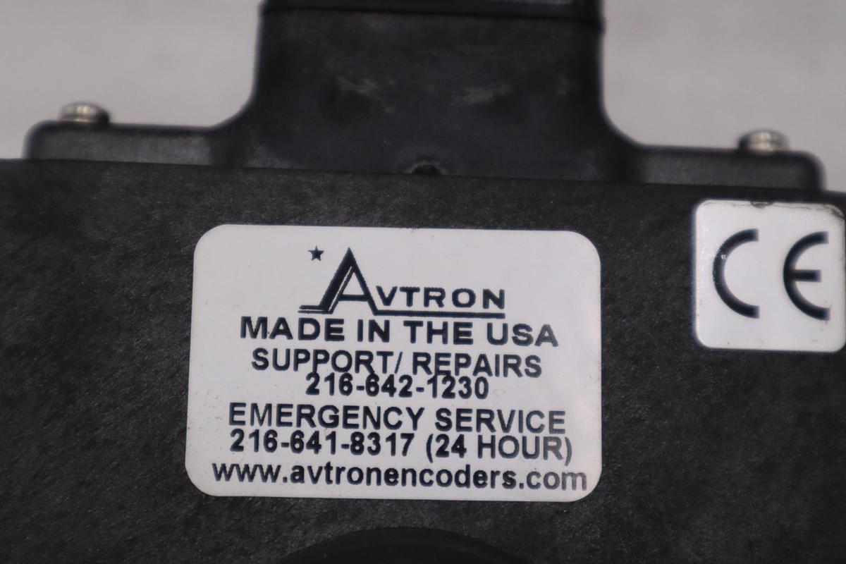 NEW AVTRON HS35M YX6CCU1UA00/ HS35MYX6CCU1UA00 ENCODER - STOCK 3132CC