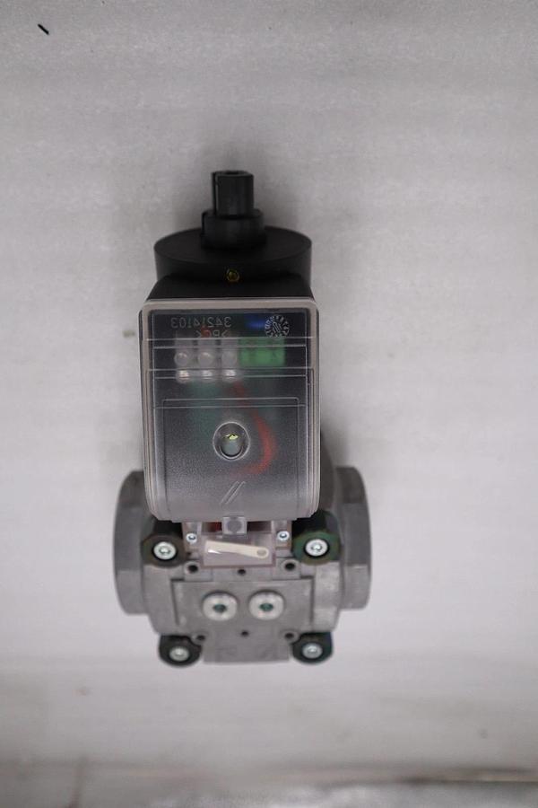 Used KROM SCHRODER VALVARIO 88004815 VAS240R/NQSR Gas Solenoid Valve STOCK H1124