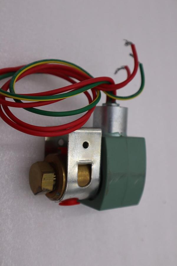 Used Asco Red Hat, Solenoid Valve 1/8" Pipe, 6.1 W, 8262G31, New STOCK H1170A