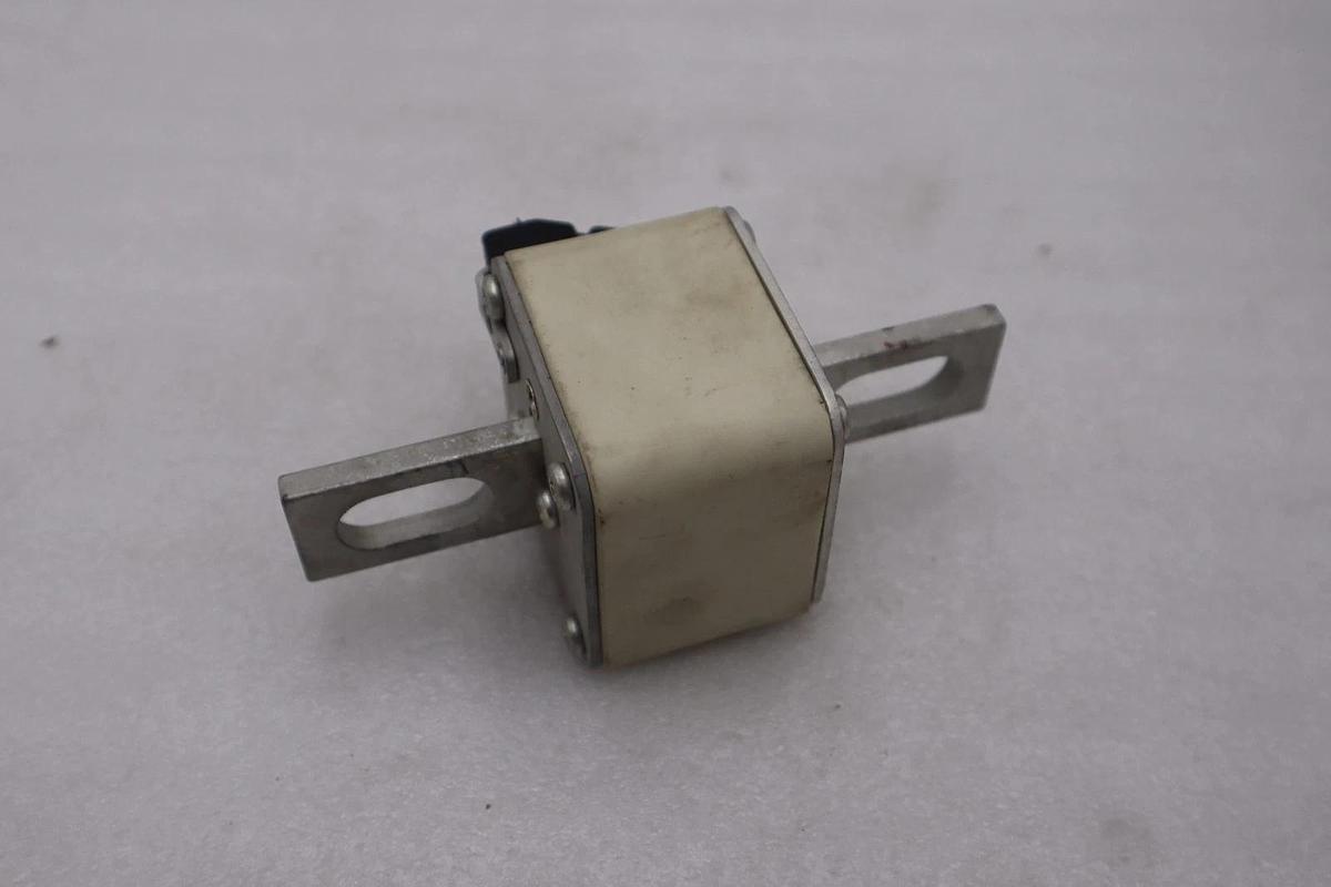 Used BUSSMAN 170M5660 FUSE 500 A, 660-700 V - STOCK GF584A