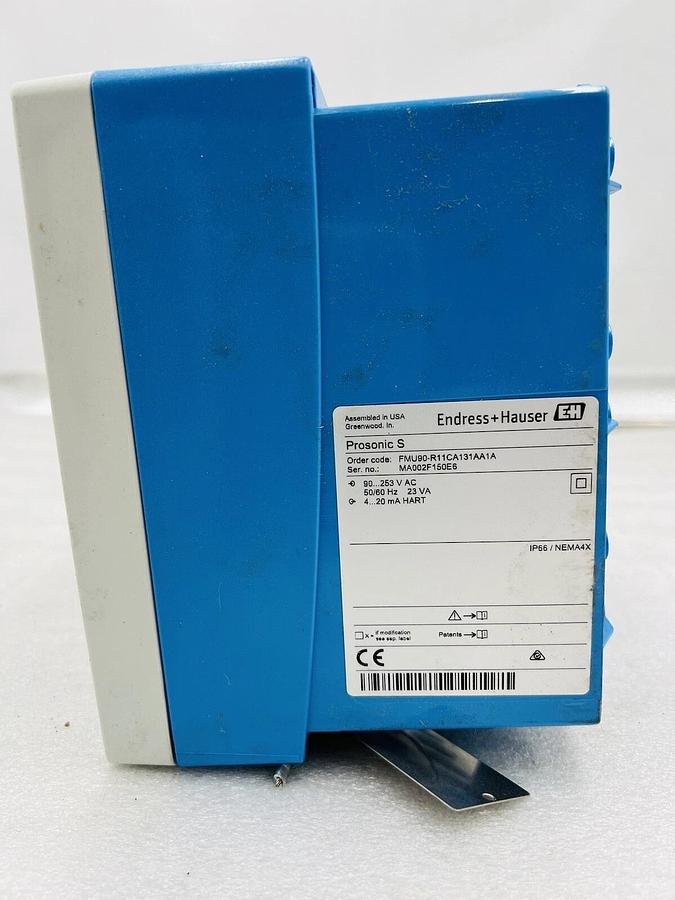 NEW ENDRESS + HAUSER FMU90-R11CA131AA1A LEVEL TRANSMITTER STOCK 3961