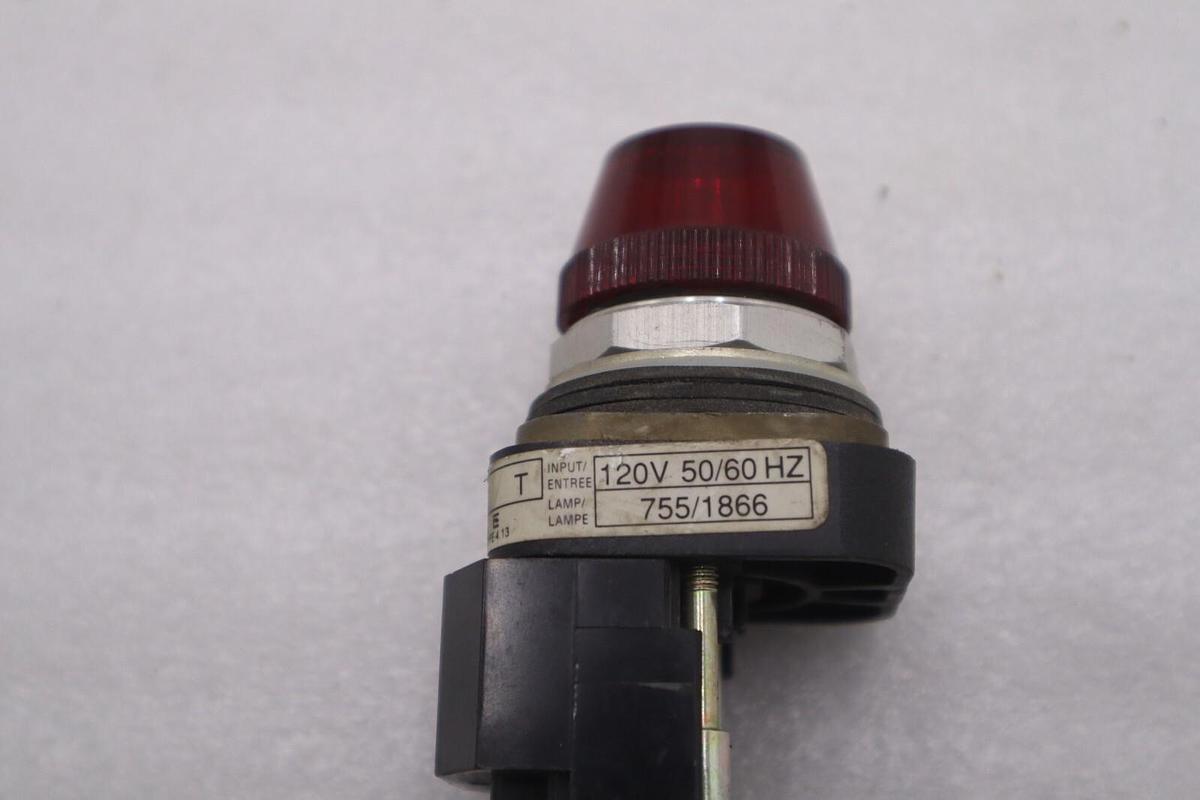 Used ALLEN BRADLEY 800T-P16 LIGHT STOCK #K-3697