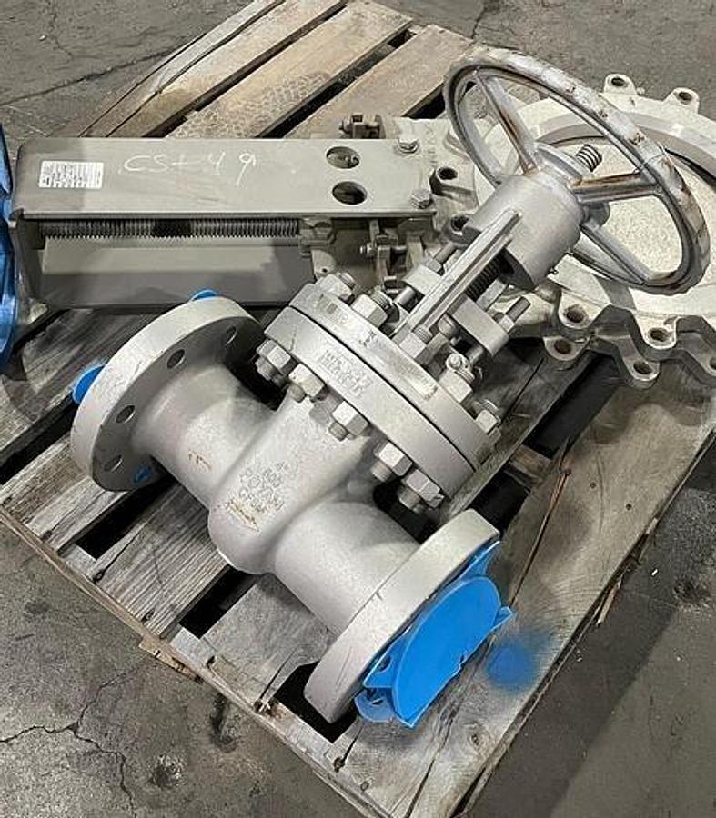 Used 4" VALVE RATING 600 CF8M MANUAL OPERATION (NEW SPARE)