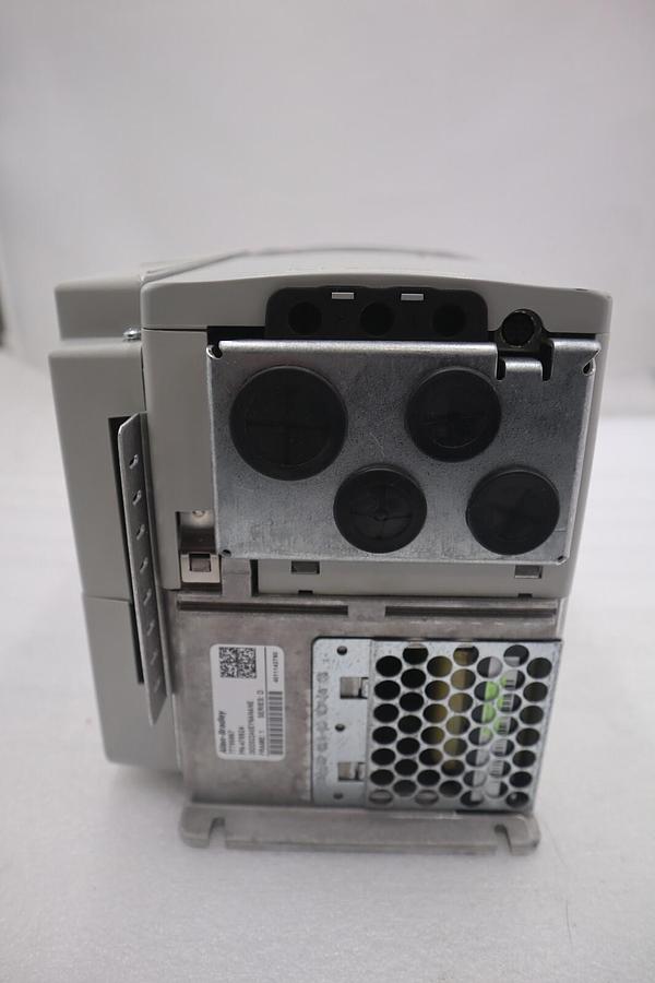 Used New 2020 Allen Bradley PowerFlex 700S VFD 20DD022A0EYNANANE 15HP STOCK 2146-A