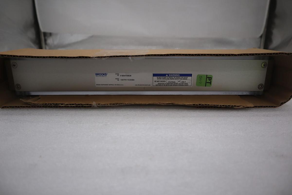 Used BROOKS INTRUMENT MODEL 1307FK11CD2BA FLOWMETER NEW STOCK G230A