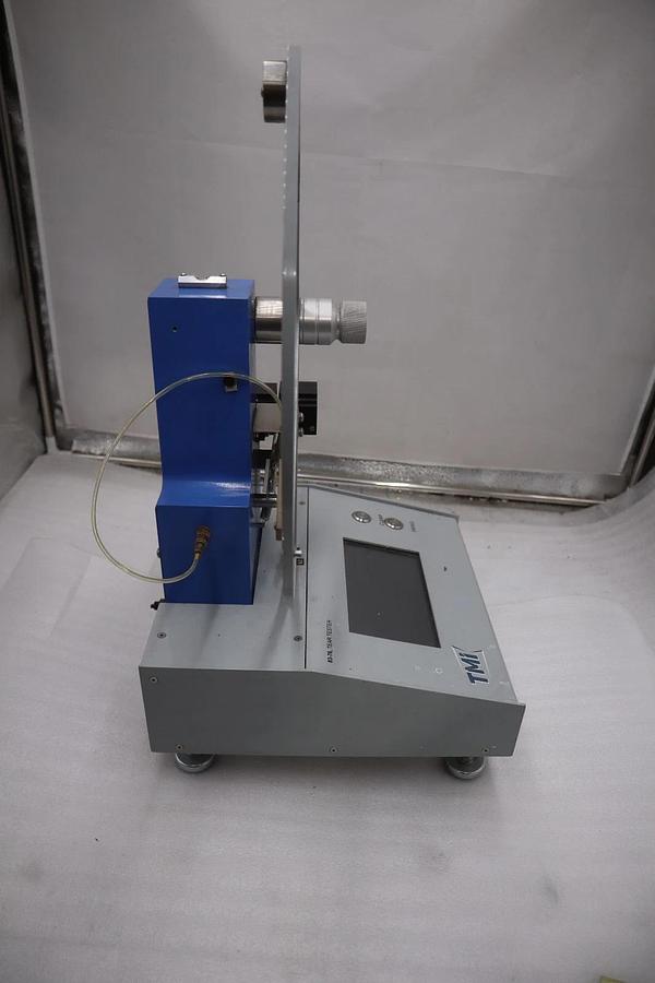 Used TMI TESTING MACHINE INC. 83-76 / 83-76-01-0001 Elmendorf Tear Tester STOCK #CC65