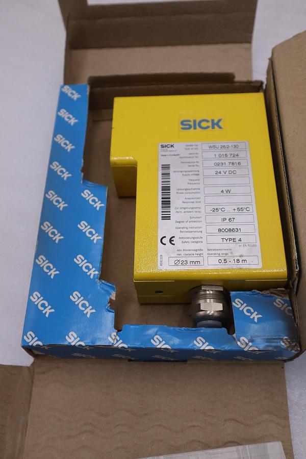 SICK WEU 26/2-130 Photoelectric Sensor 1 015 725 24VDC 6W NEW IN BOX #GF140A