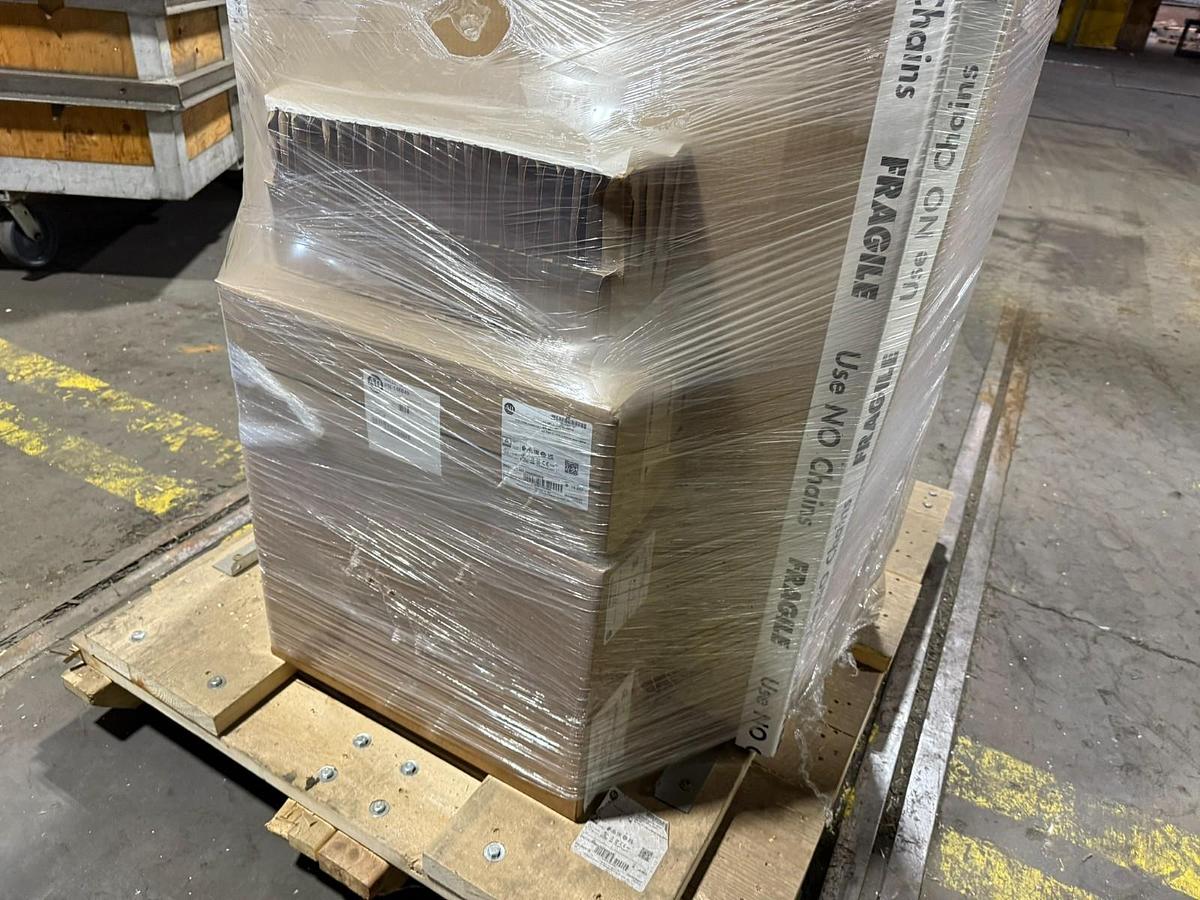 Used NEW ALLEN-BRADLEY MCC ENCLOSURE W/ 500HP POWERFLEX 755 DRIVE 20G1AJE460JN0NNNNN