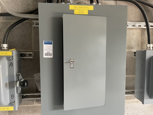 Used SQUARE D NQOD20M100 SER. E2 LIGHTING PANEL STOCK PFWT