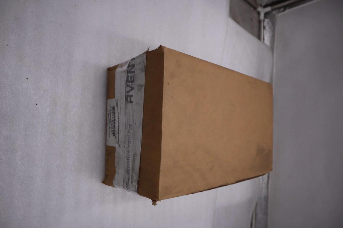 Used NEW OPEN BOX AVENTICS BOSCH R431002947 / R431002947 CONTROLAIR VALVE STK 5621CC