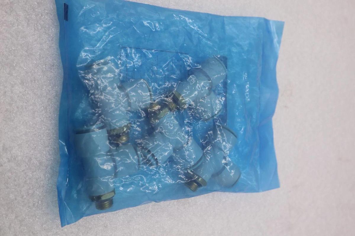 Used SMC KQ2Y12-U02 - PACK OF 5 - MALE RUN TEE FITTING, BODY: WHITE, NEW #S-352