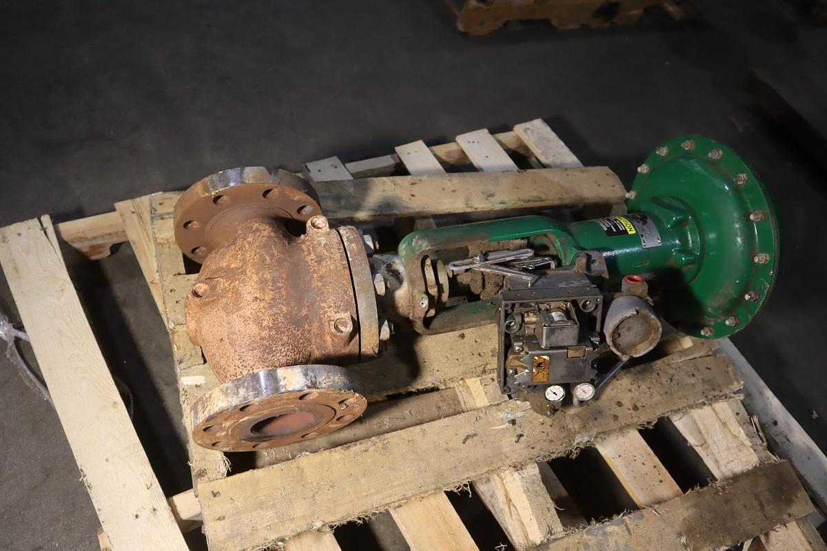Used Fisher Control Valve Size 40 With Type 667 Pneumatic Actuator