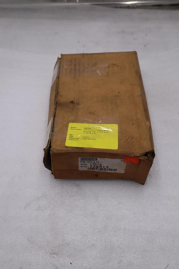 NEW OPEN BOX DODGE 126814 P2B-SCM-115 1 15/16" PILLOW BLOCK BEARING STK CC117