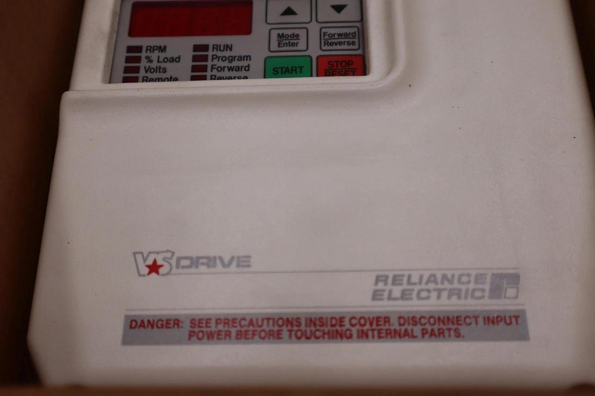 ABB BALDOR RELIANCE 1SU54002 DRIVE AC DRIVE SP500 SERIES 2 HP NEW IN BOX #GF-254