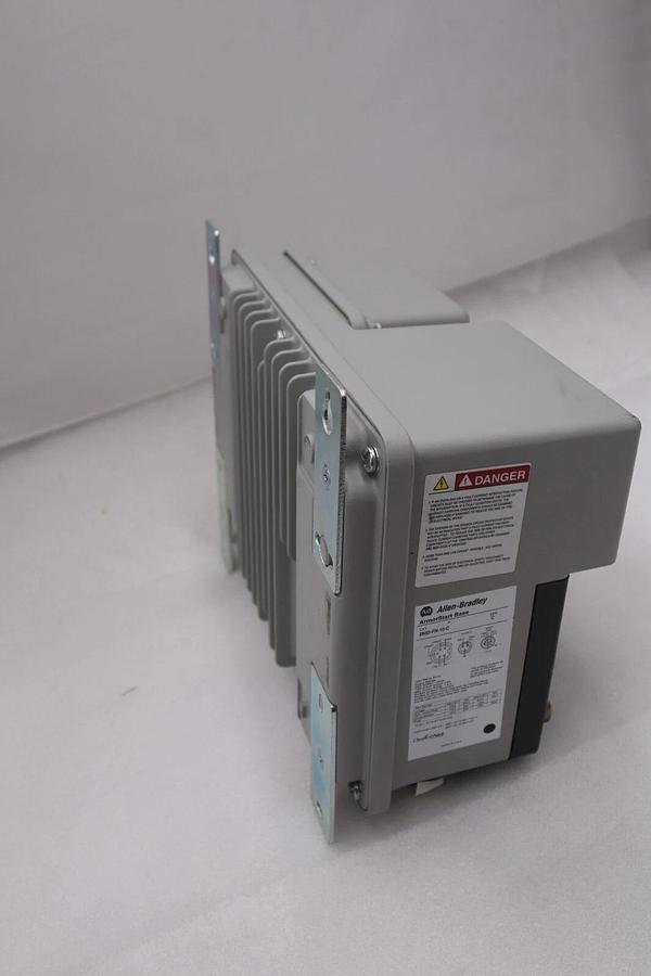 ALLEN BRADLEY 280D-F12Z-10B-CRW STARTER DEVICENET IP67/NEMA 4 STOCK 4725