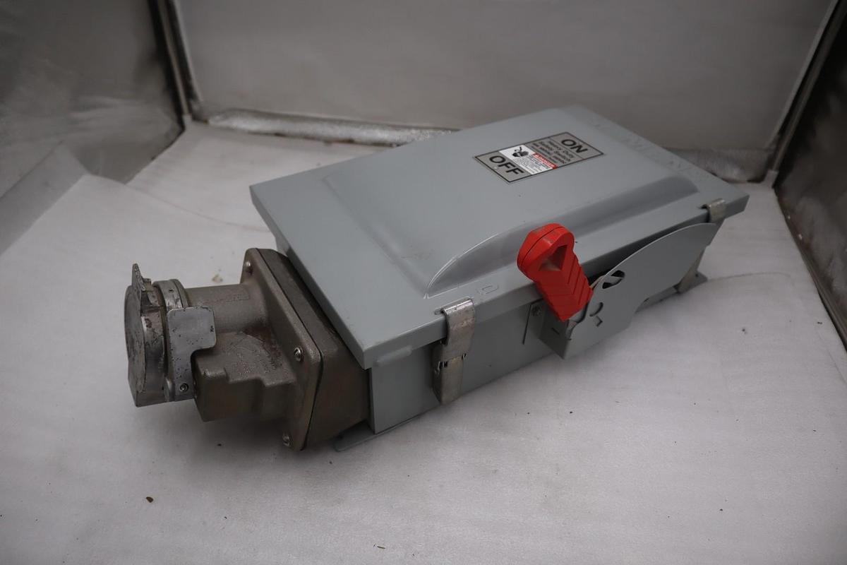 Used HNF362JCH - Siemens 60A 600V 3-Pole Heavy Duty Non-Fusible Safety Switch NEW