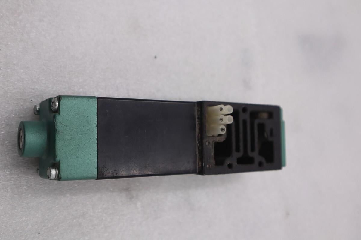 Used Numatics 225-372B Solenoid Air Control Valve 150 PSIG-AIR 24 VDC STOCK K-3816