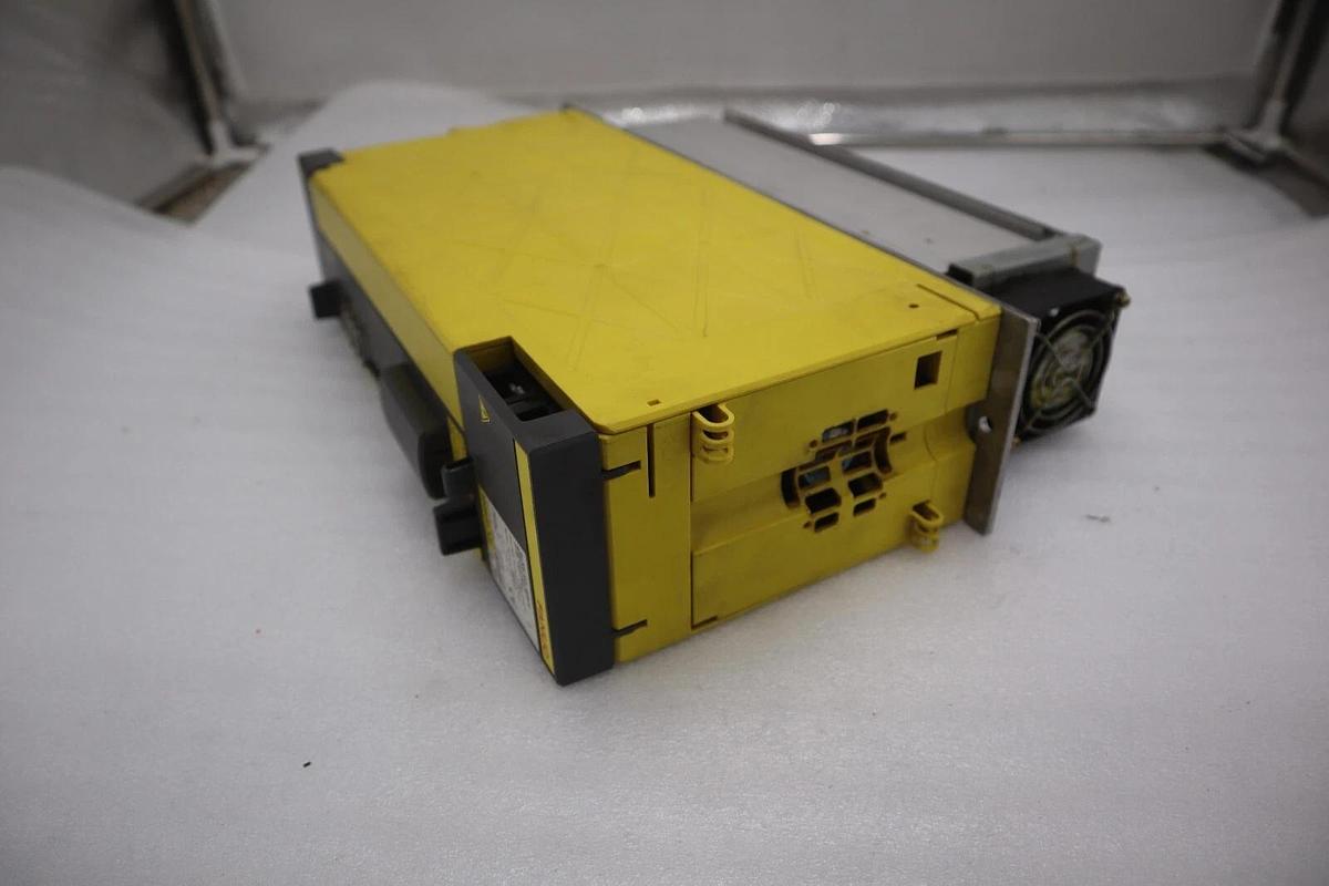 Used Fanuc Servo Amplifier Module A06B-6124-H207 Series D STOCK 106B