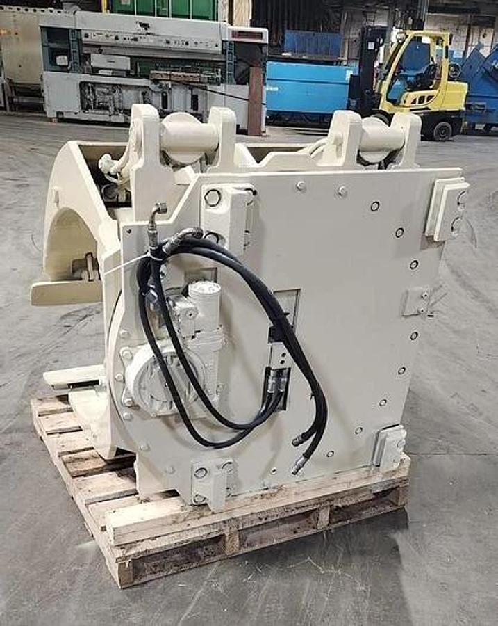 Used CASCADE 90F-RC-03C PAPER ROLL CLAMP 72 INCH DIAMETER CLASS IV