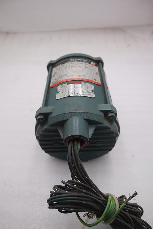 Used RELIANCE ELECTRIC P48H2302N-YP DUTY MASTER AC MOTOR 1/4 HP STOCK #M-35