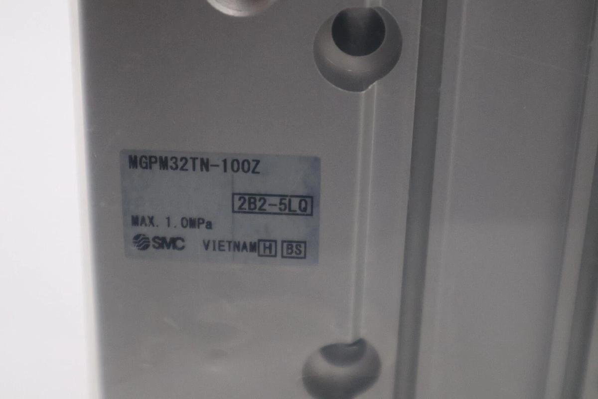 Used NEW IN BOX SMC MGPM32TN-100Z / MGPM32TN100Z STOCK H94