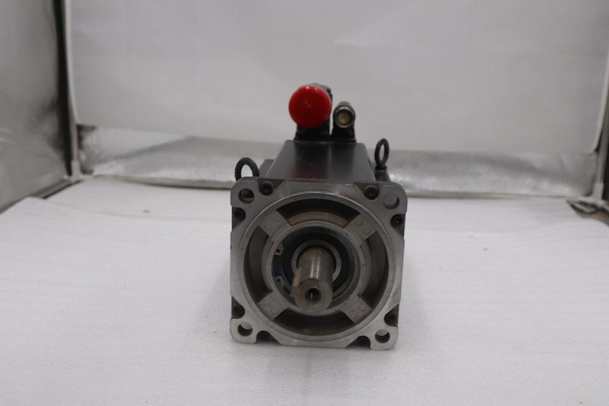 Used MPL-A560F-MJ72AA ALLEN BRADLEY KINETIX SERVO MOTOR REFURBISHED STOCK 620D