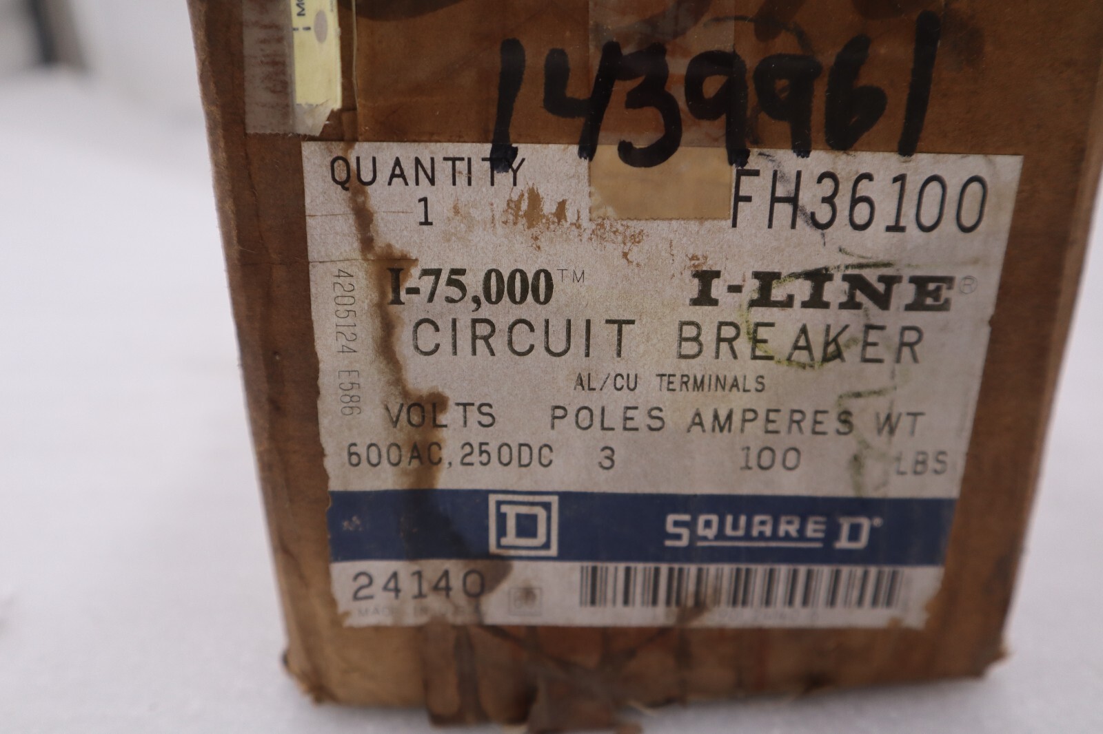 Used NEW IN BOX Square D FH36100 Circuit Breaker STOCK H158