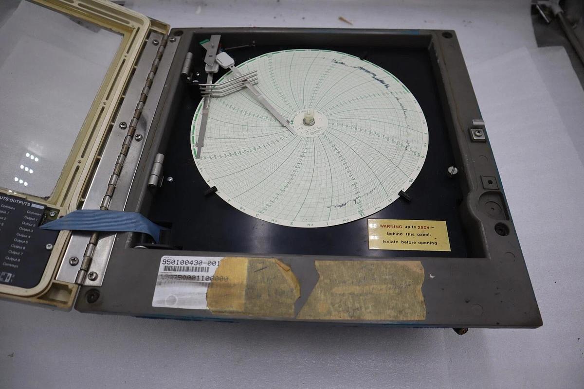 Used ABB Commander 1900 1922RA001100000 Chart Recorder  STOCK 3407-D
