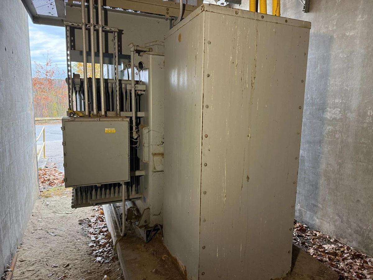 Used Cutler Hammer Substation Transformer 3750 Kva Primary 13600 Sec 4160Y/2400 Volt