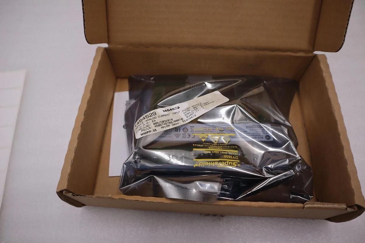 New ALLEN BRADLEY 1746-NI16I SER A SLC 500 16 Point Analog Input Module #H51A