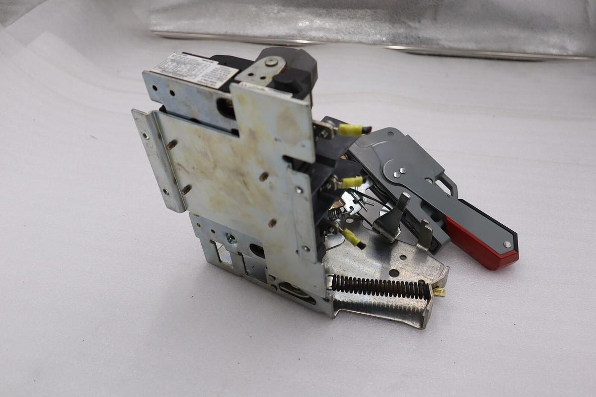 Used Allen Bradley 1494V-DS30 Disconnect 30 Amp 600 VAC Ser. D STOCK 5847