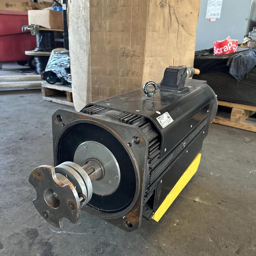 Used Rexroth R911309391 Servo Induction Motor MAD130D-0100-SA-S0-BQ1-35-N1 #HP129