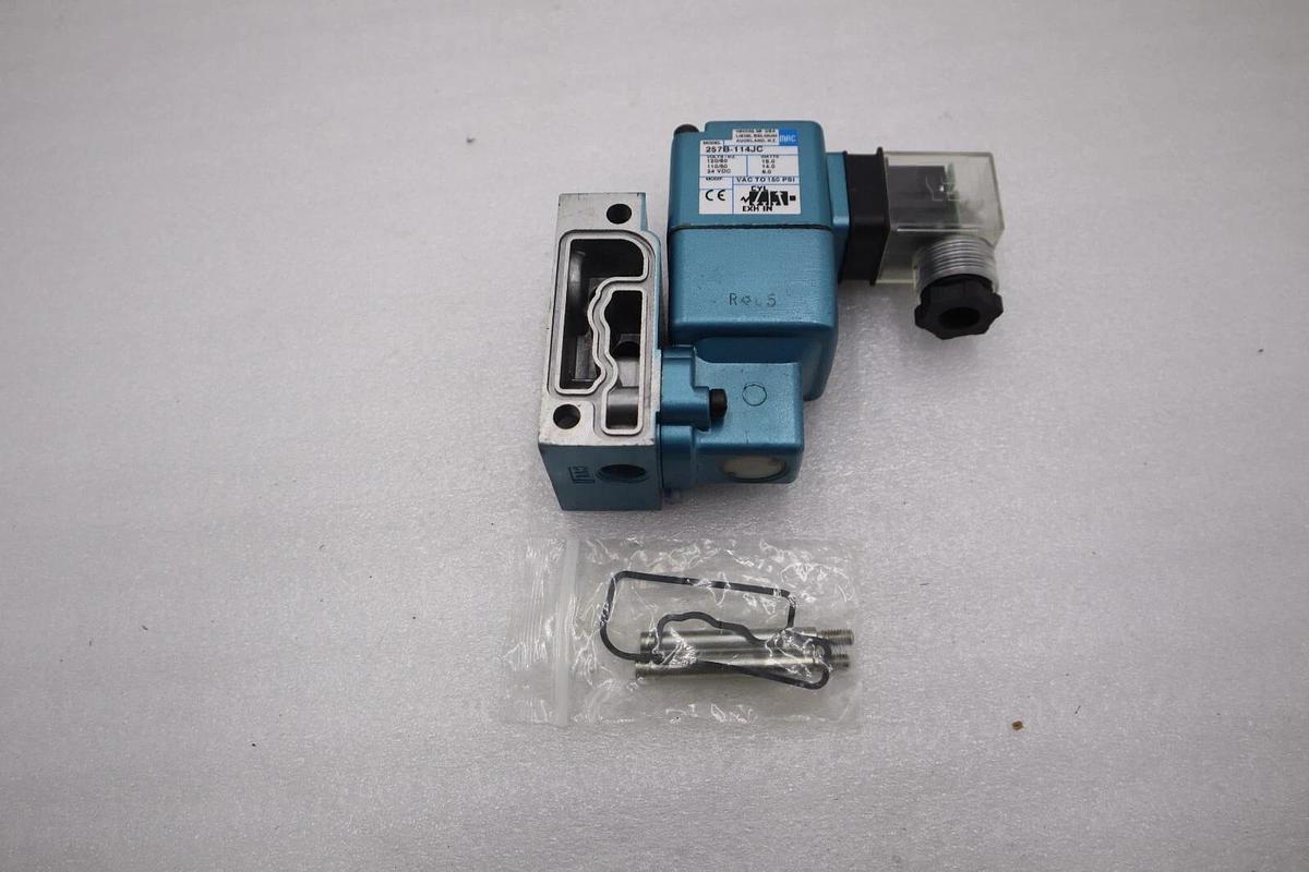 NEW NO BOX MAC 257B-114JC 110/120V 150PSI NSNP STOCK H149A