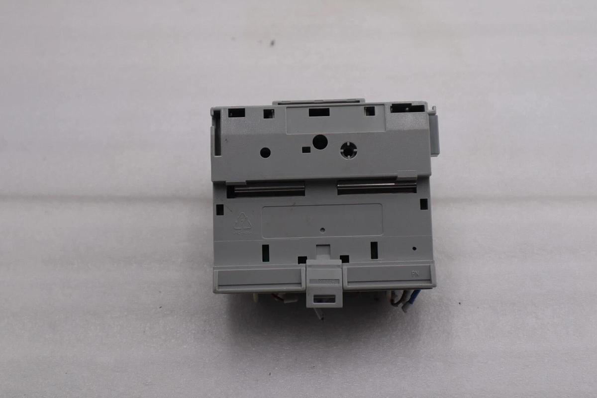 Used ALLEN BRADLEY 1794-IB10X0B6 24 VDC SINK INPUT/SOURCE OUTPUT STOCK #L-419