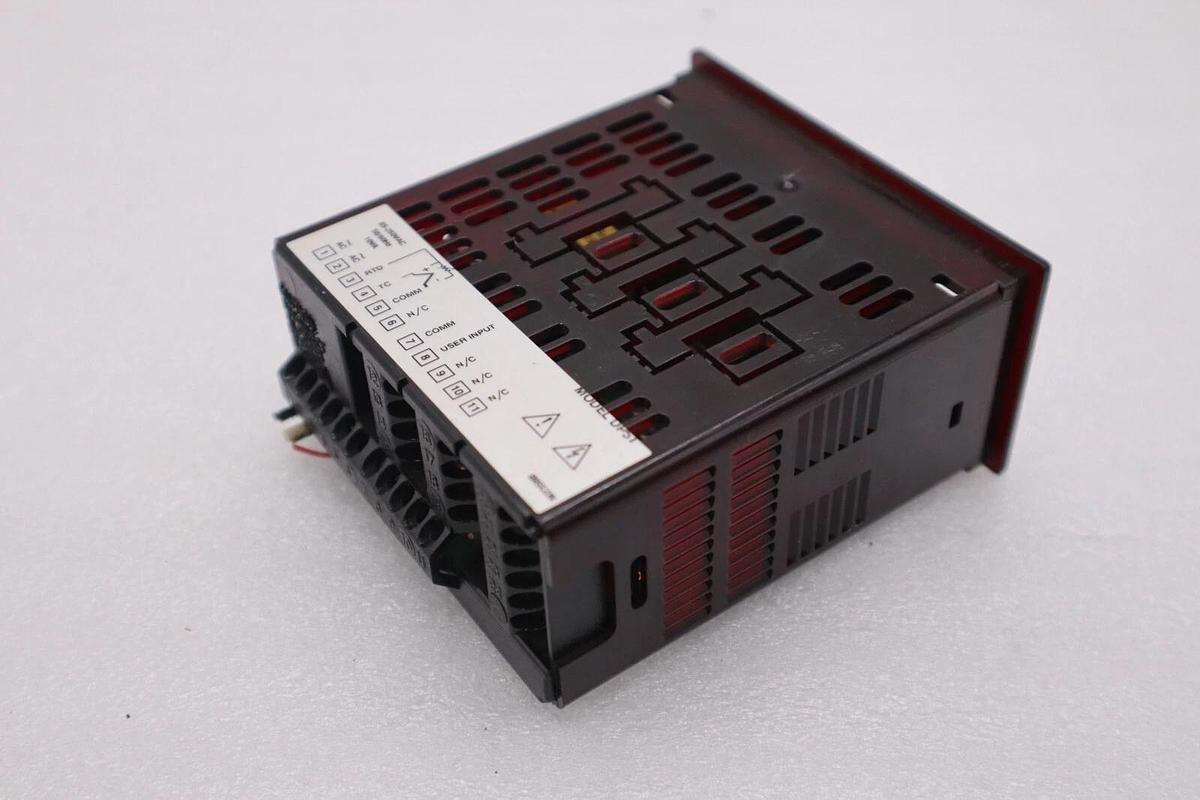 Used Red Lion DP5T0000 Analog Input Panel Meter STOC K-400-D