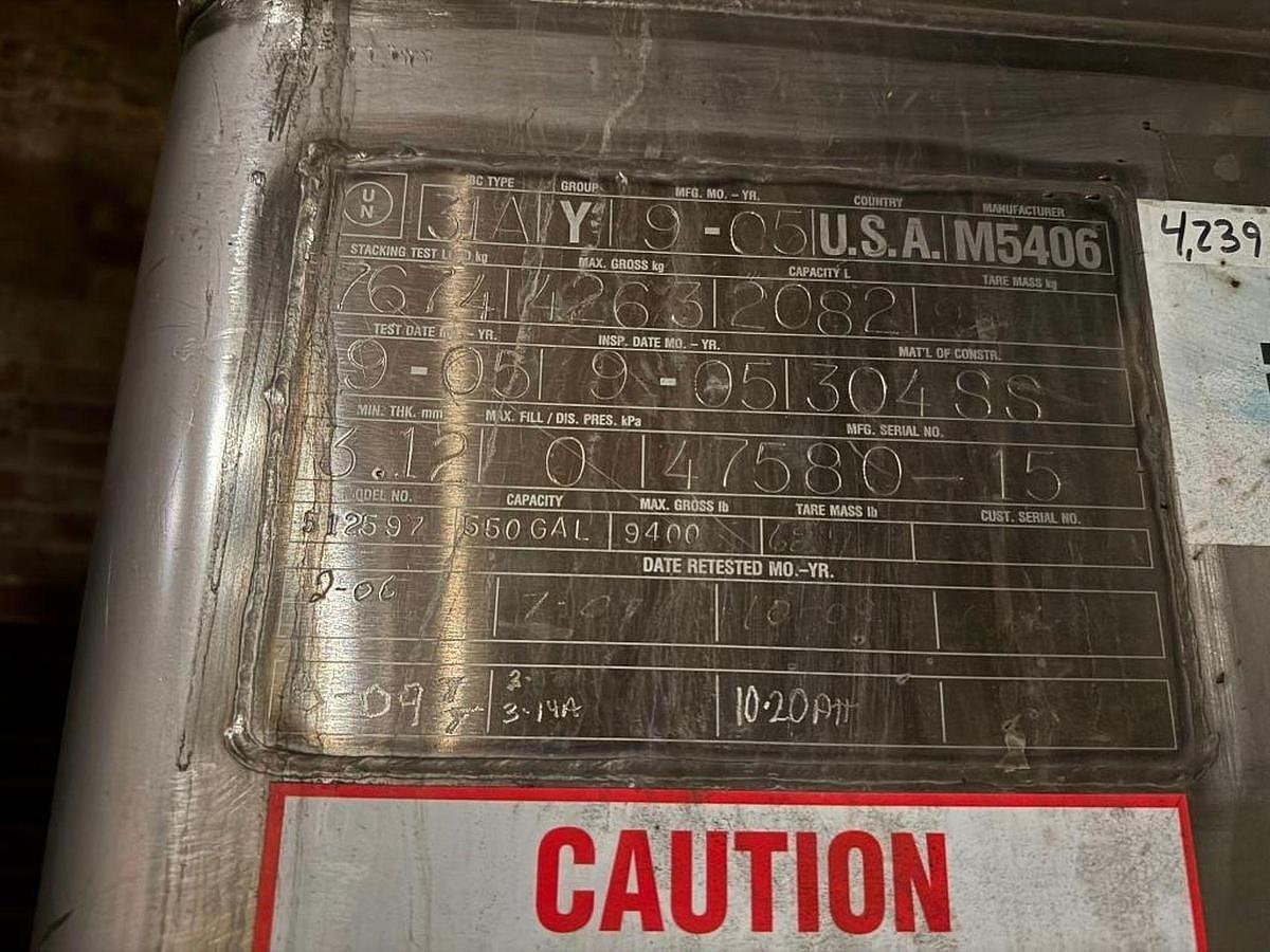 Used 550 GALLON PRECISION IBC 304 STAINLESS STEEL CHAMICAL TANK TOTE