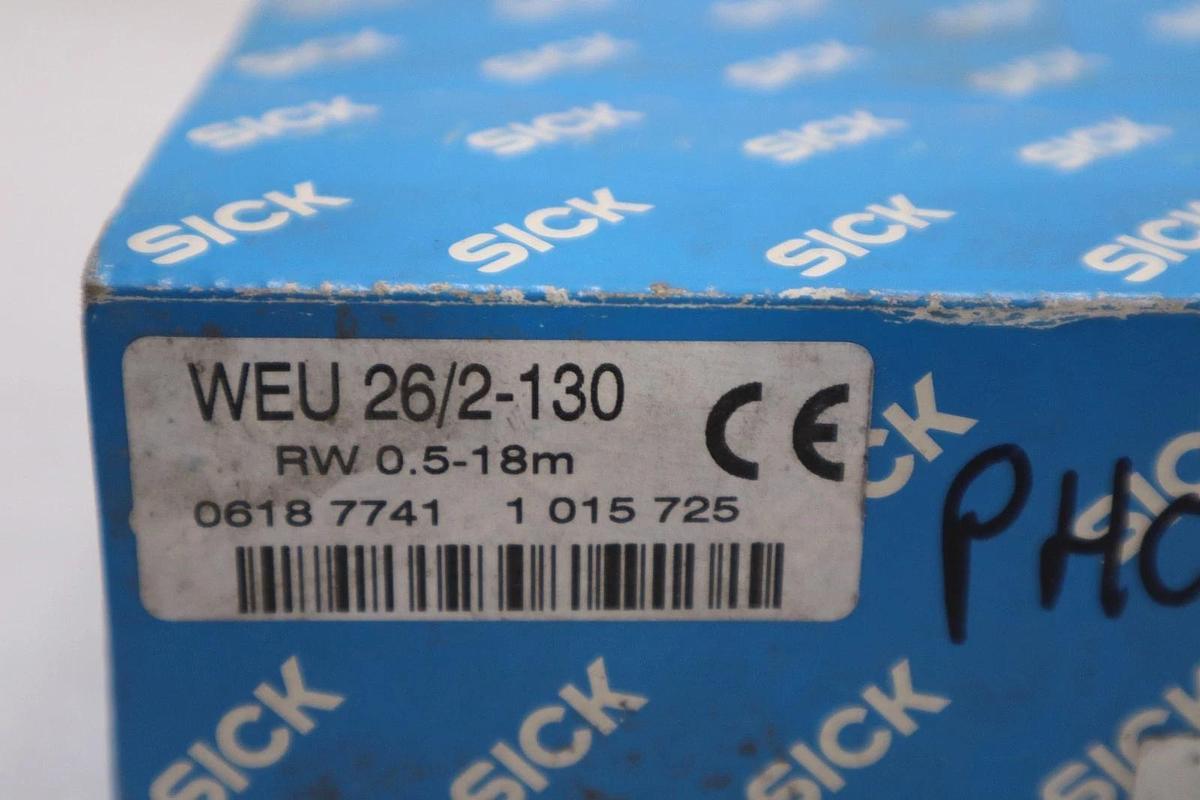 Used SICK WEU 26/2-130 Photoelectric Sensor 1 015 725 24VDC 6W NEW IN BOX #GF140A