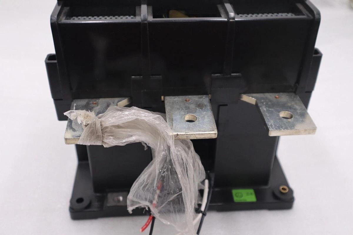 Used Abb Spectrum EHDB 800 Drive Contactor 120v-ac 600v-dc 800a Amp STOCK 1734B