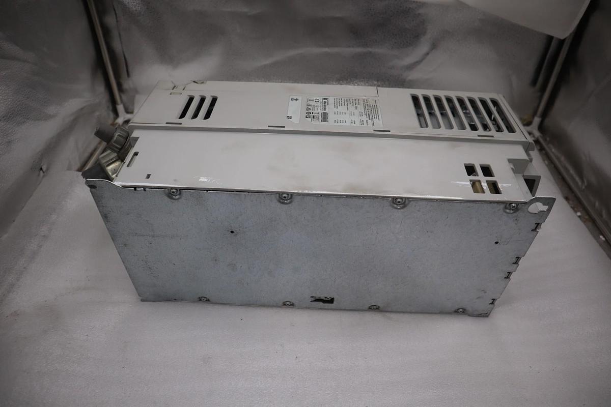 Used Allen-Bradley 20G11ND052AA0NNNNN/A Power Flex 755 480V AC 40HP DRIVE VFD #3709CC