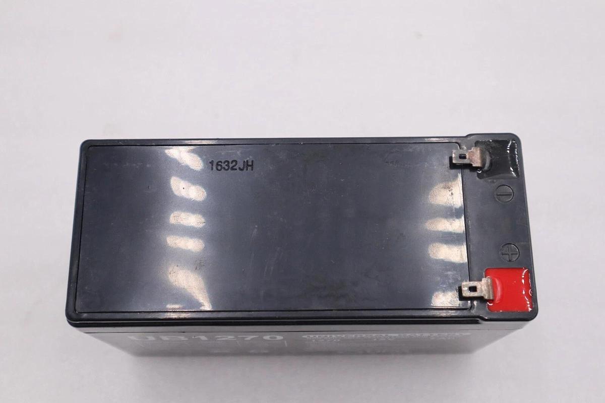 Used 2 UNIVERSAL UB1270 LEAD-ACID BATTERY AGM TYPE #L-204/L-205