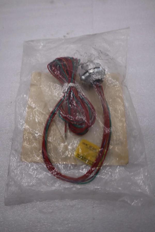 Used Allen-Bradley 888R-F6AC1-3F RECEPTACLE AC MICRO (DUAL KEY) STOCK H1454A