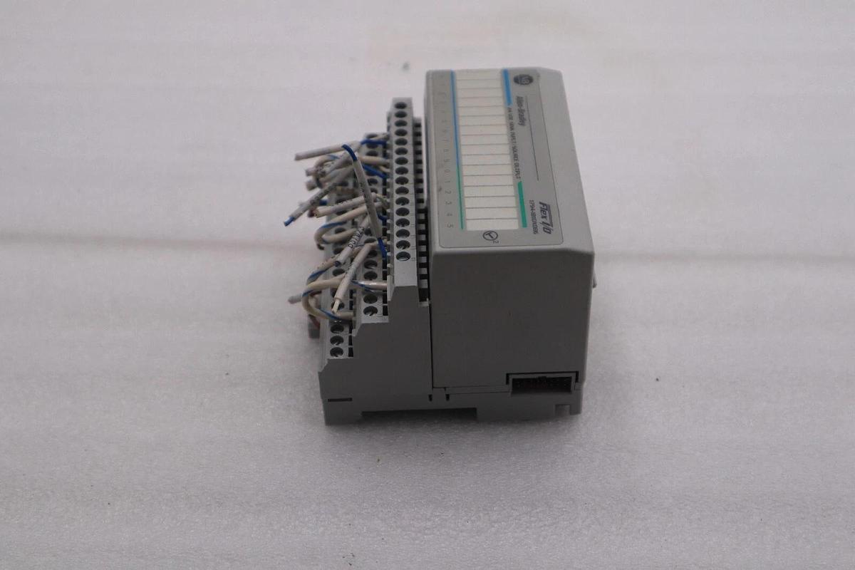 Used ALLEN BRADLEY 1794-IB10X0B6 24 VDC SINK INPUT/SOURCE OUTPUT STOCK #L-419