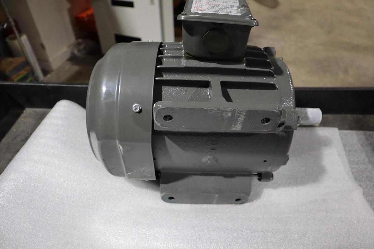 Used TECO-Westinghouse MAX-PE NP0034 TYPE AEHH8P 182T STOCK HS31