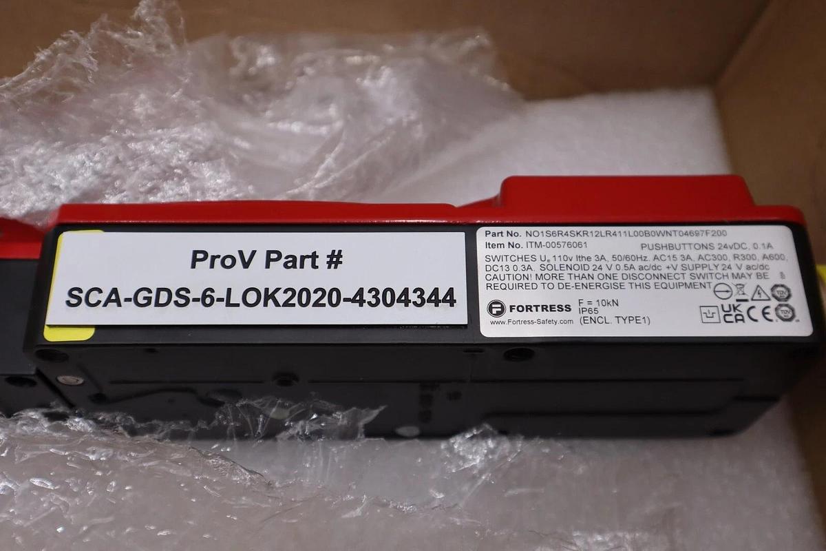 Used FORTRESS INTERLOCKS ITM-00576061 PART NO1S6R4SKR12LR411L00B0WNT04697F200 #803C